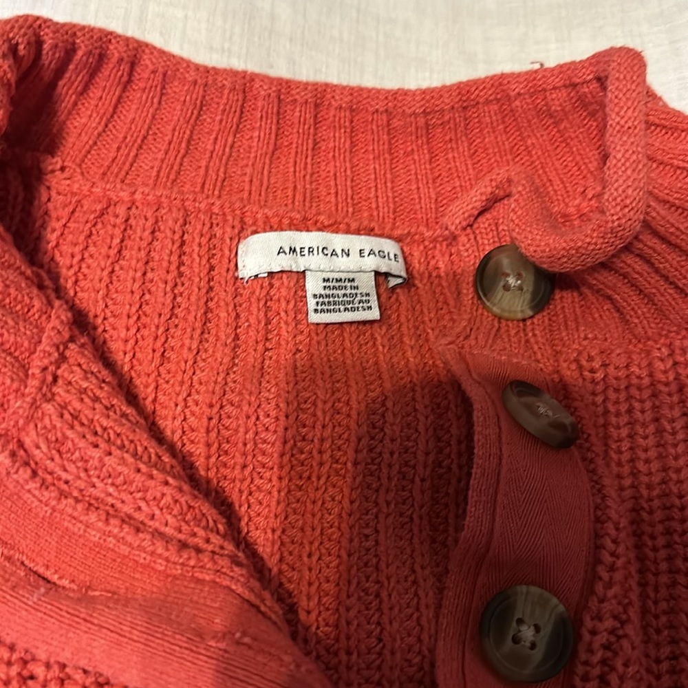 American eagle sweater - Picture 2 of 3